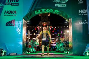 BIB: 3552
                            <button type="button" onclick="openModal(24875994)" class="btn btn-primary btn-sm float-right btn-popup" data-toggle="modal" data-target=".modal-high-quality">
                        <i class="fas fa-shopping-cart"></i> Add to Cart
                    </button>
                                            <button type="button" onclick="isThisMe(24875994, true)" class="btn btn-success btn-sm float-right btn-popup btn-isme hidden" data-toggle="tooltip" data-placement="bottom" title="นี่คือรูปของคุณใช่ไหม คลิกที่นี่เพื่อเอาเข้าอัลบั้ม">
                        <i class="fas fa-plus"></i> Add to album
                    </button>
                    <button type="button" onclick="isThisMe(24875994, false)" class="btn btn-warning btn-sm float-right btn-popup btn-isnotme hidden">
                        <i class="fas fa-ban"></i> Remove from album
                    </button>